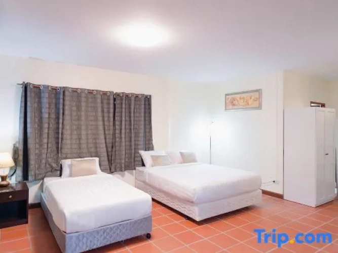 Triple room with balcony
