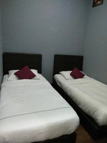 R&R Budget Inn - Hostel