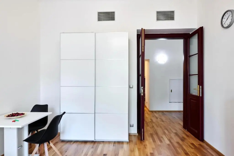 Apartments Zborovska
