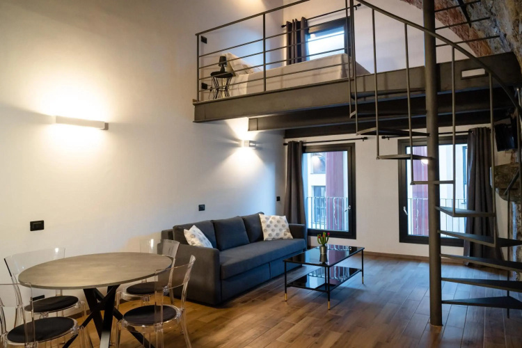 Old Genoa Suites
