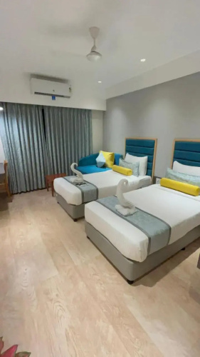 The Excellency by OYO Rooms