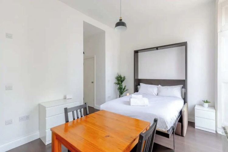 Incredibly Located Studio Flat - Camden Town