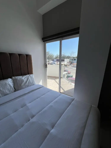 Antonio's Miramar Hotel
