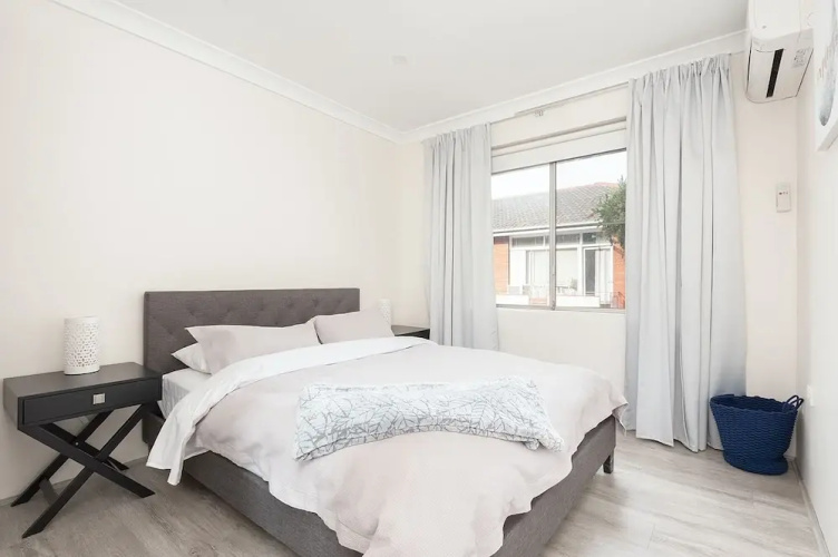 Comfy & Convenient Homebush West