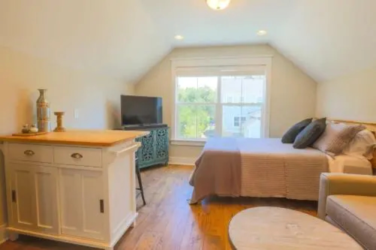 Celtic Carriage House