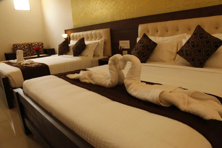 PAH Clarista Hotel