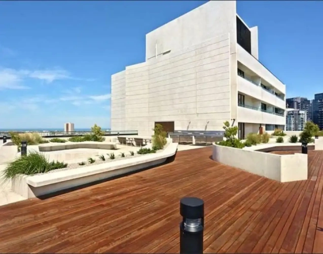 2 Bedrooms Executive Apartment with balcony and with city view