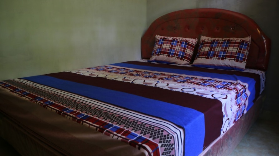 Bed in Dorm (male dorm)