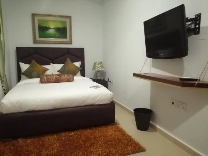 Benny Hotel