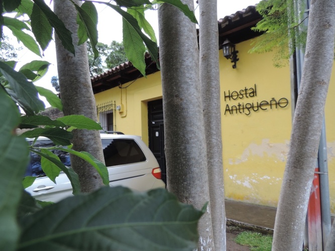 Hostal Antigueño - Hostel