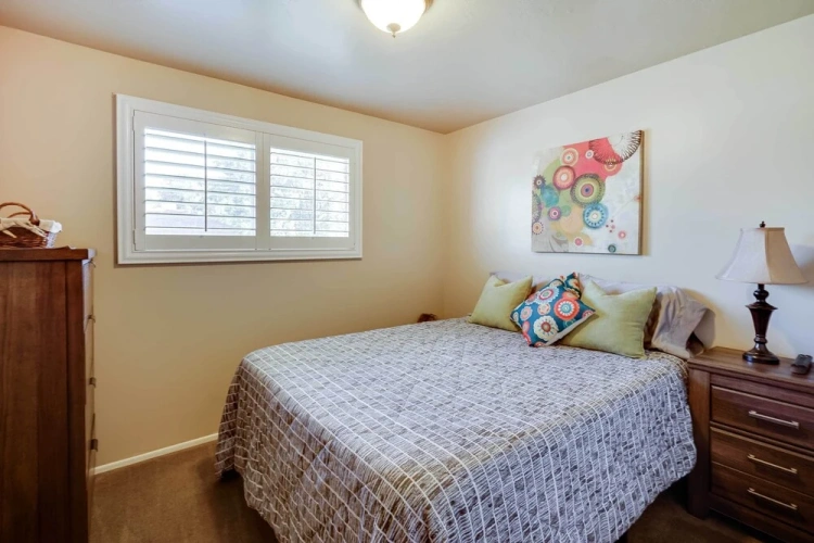 3 Bedrooms Apartment