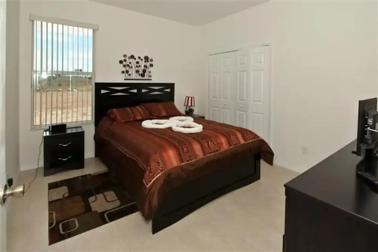 Crystal Cove 4724
