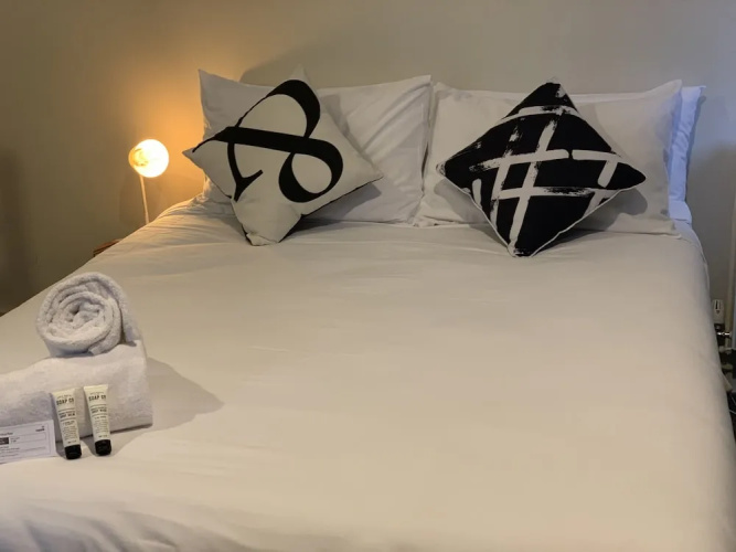 Snowman Lodge