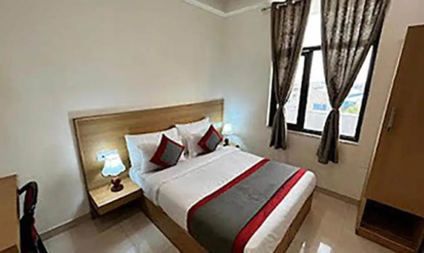 FabHotel Corporate Town