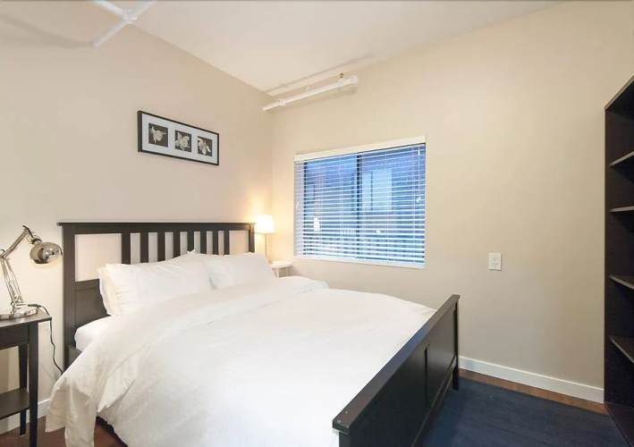Cozy 2BR in Downtown Vancouver by Namastay