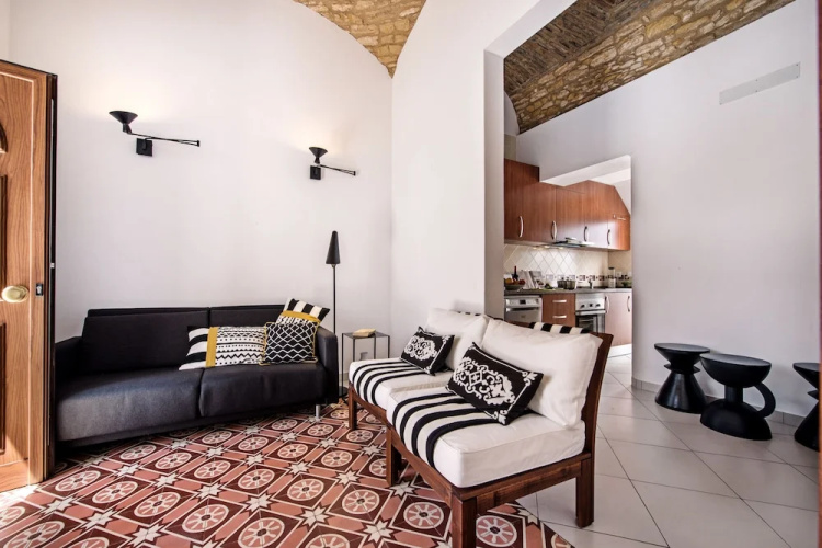Casa Pombalinho by MarsAlgarve