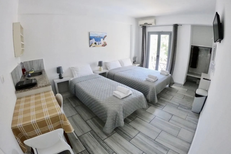 Anny Studios Perissa Beach