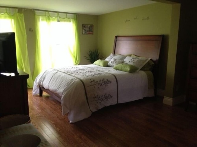 3 Bedrooms Sextuple Cottage