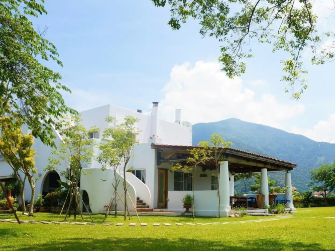 Smile Food Spa Bed and Breakfast