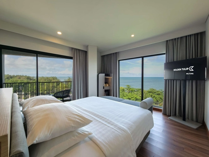 Premier Double Suite with balcony and with sea view