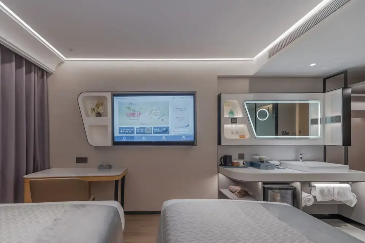 SKYBIRD Hotel