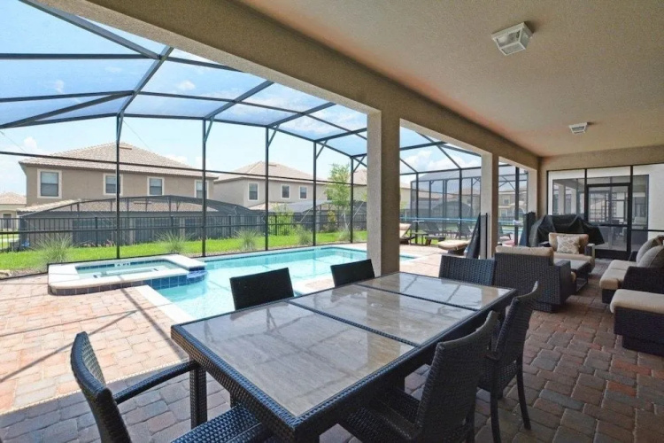 4912cg 5 Bedroom Home by RedAwning