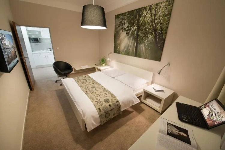 2 Bedrooms Double Apartment