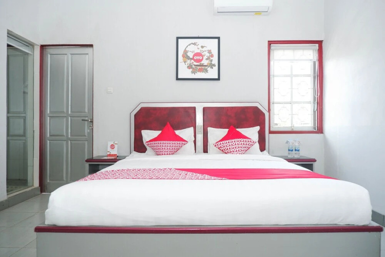 Executive Residence by OYO Rooms
