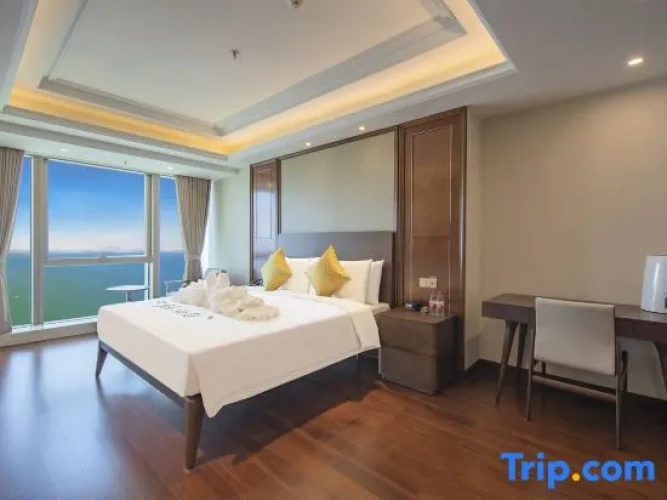2 Bedrooms Executive Suite with sea view