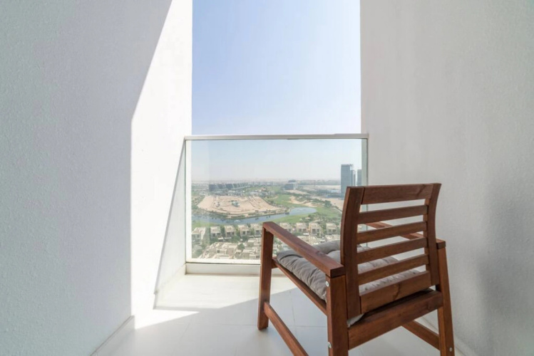 Immaculate 1BR apartment at Carson C