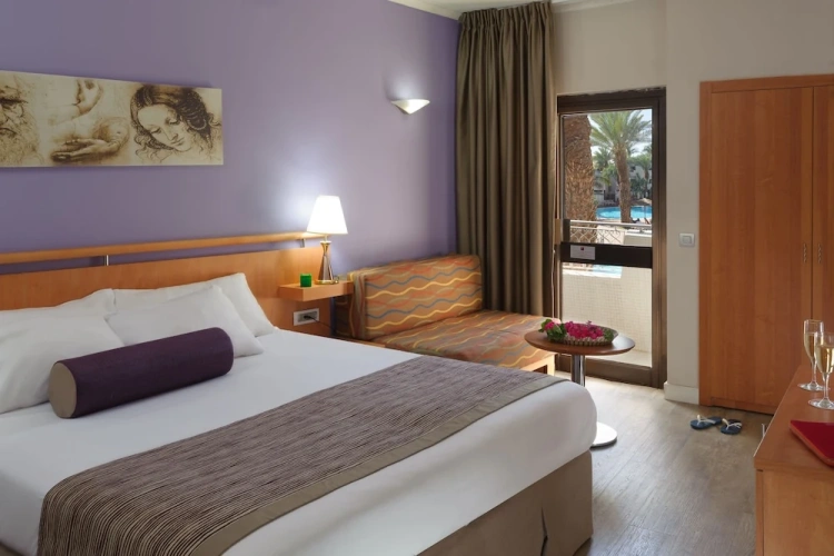 Superior room with balcony and with view
