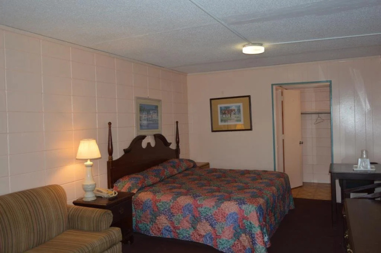 Seminole Inn