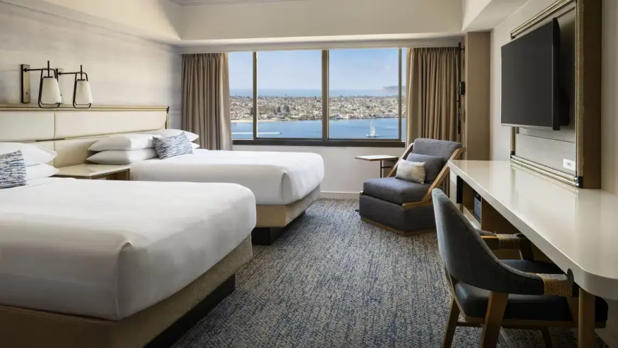 Deluxe Double room with balcony and with bay view