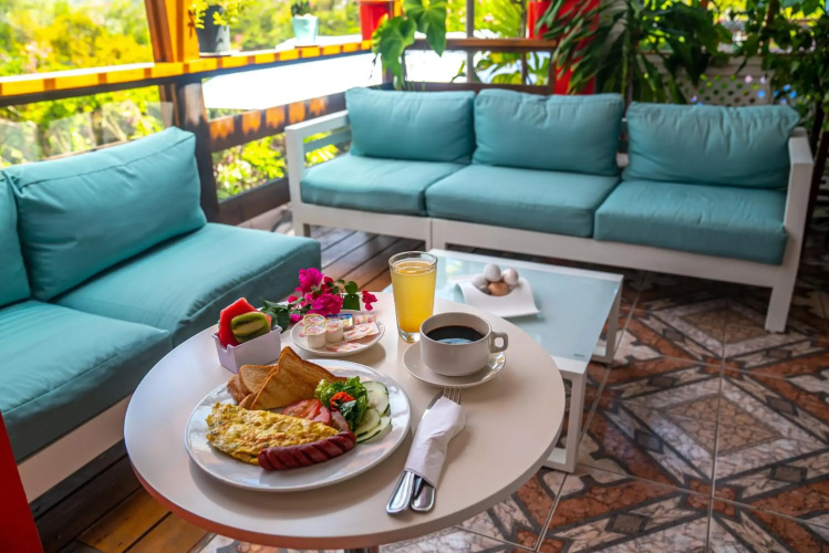 Papaya Inn