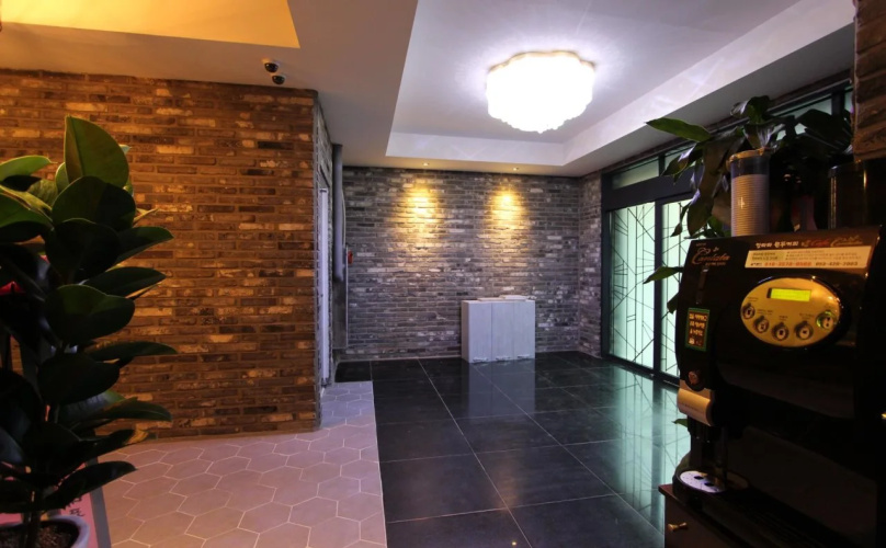 Brown Hotel