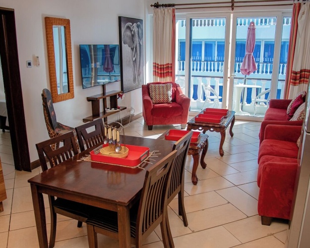 1 Bedroom Apartment with pool view