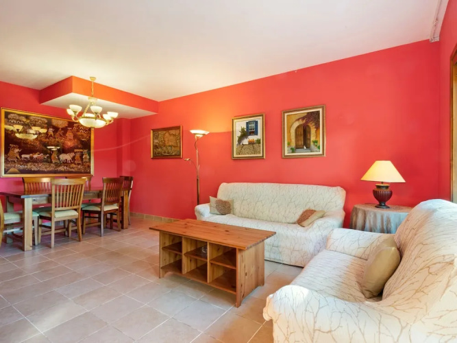Spacious Apartment in Begur With Swimming Pool