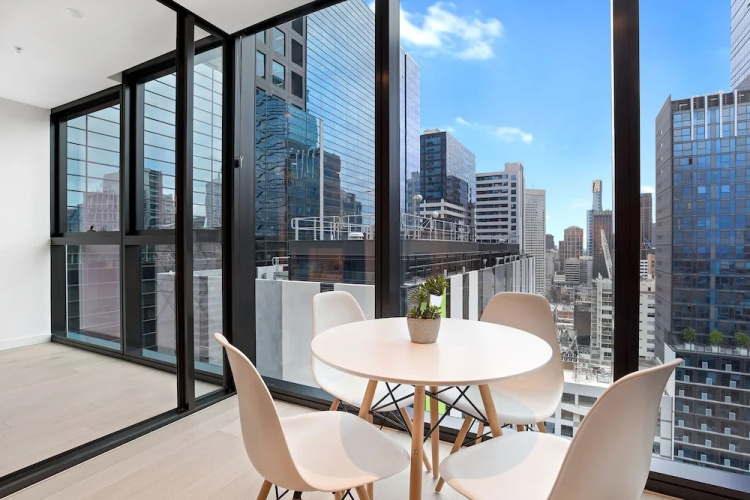 IfStays EQ Tower Apartment