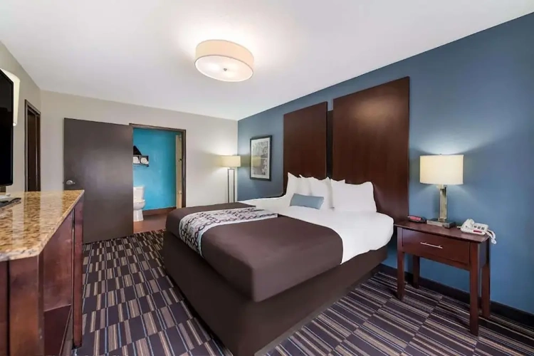 1 Bedroom Double Suite