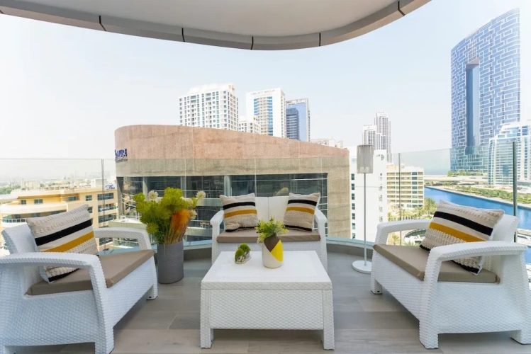 Deluxe Apartment