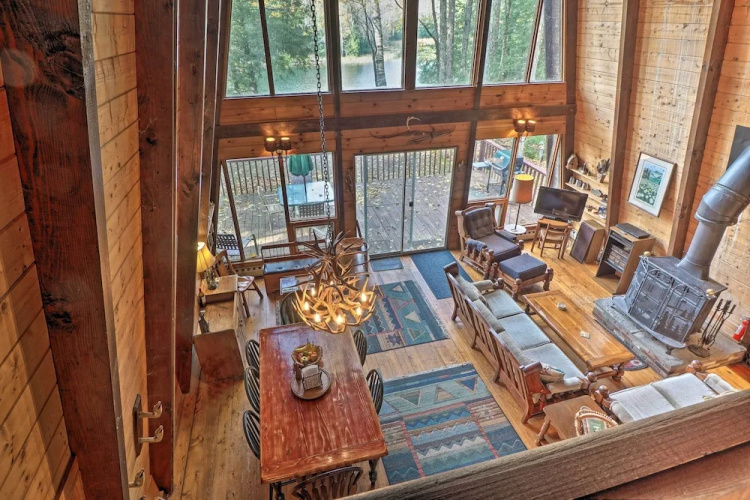 Lakefront Berkshires Retreat w/ Deck, Dock & Boat!