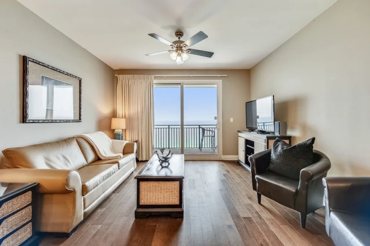 2 Bedrooms Standard room with balcony and oceanfront