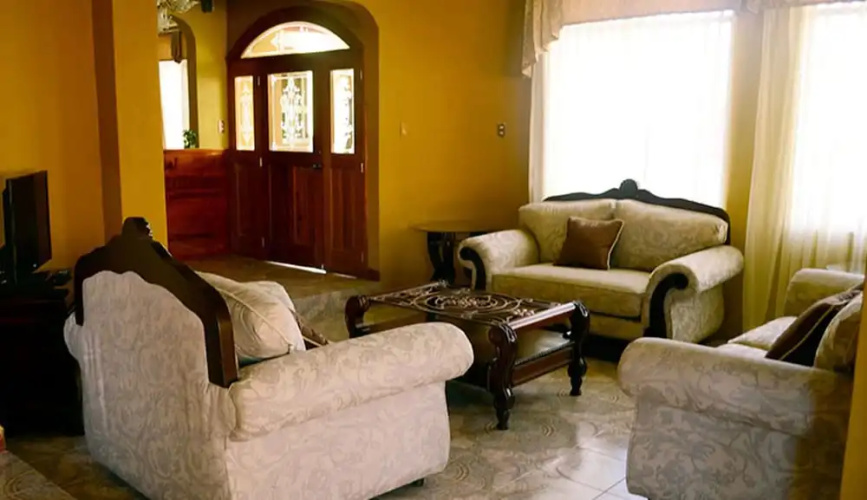 Hotel Imperio Inn