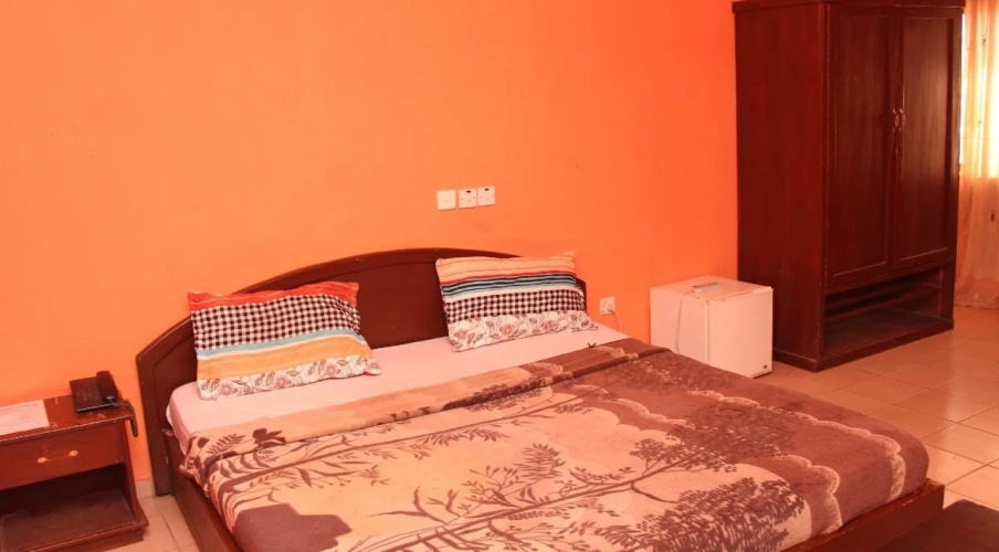 Gayyata Hotel