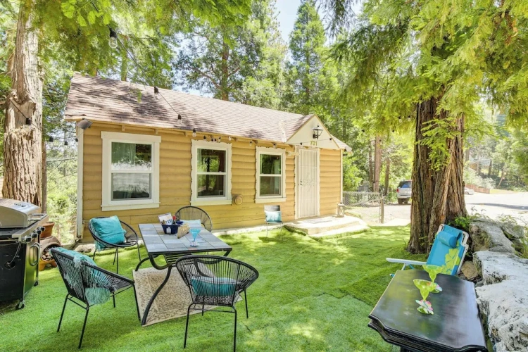 3 Bedrooms Cottage