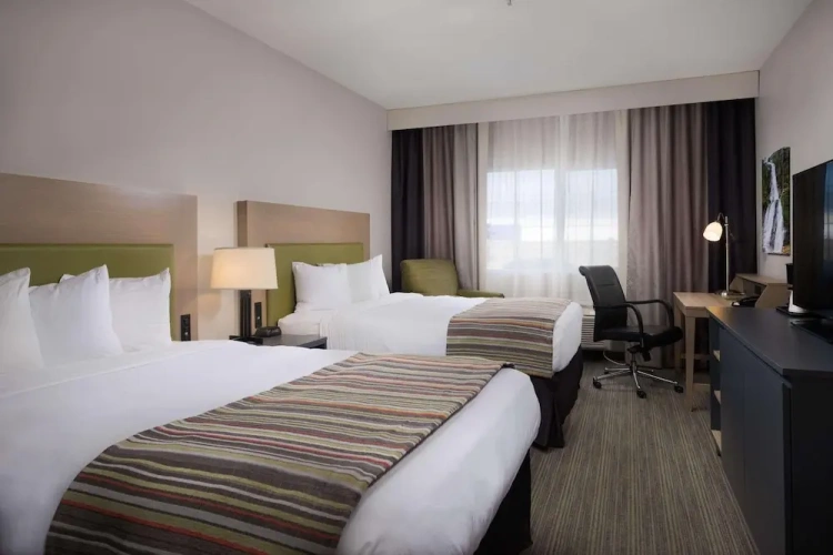 Quadruple room