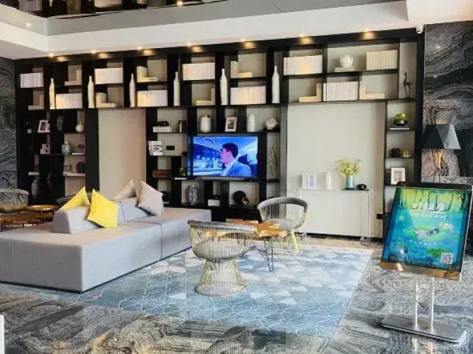 Paco Hotel (Huazhou Shifu Square)