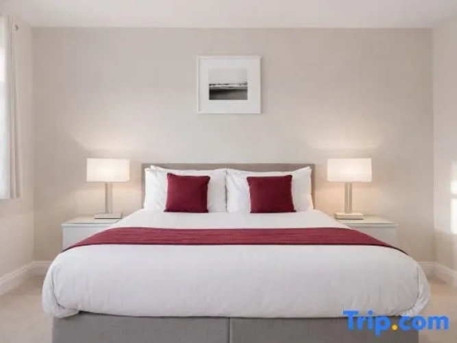 1 Bedroom Double Apartment