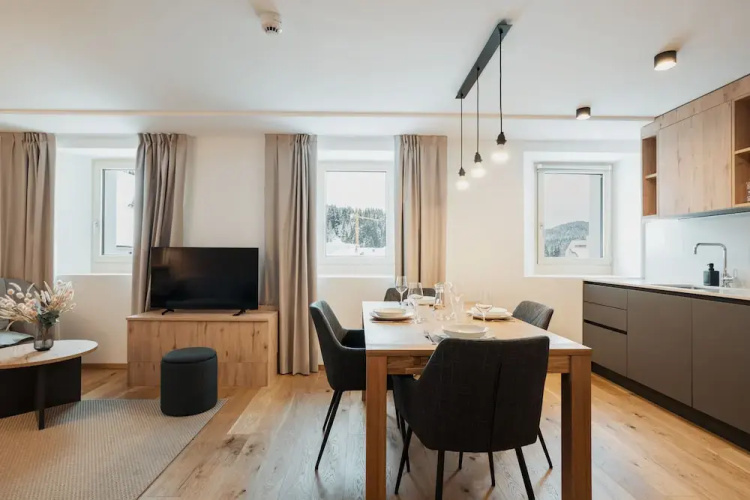 Alpine Apartments