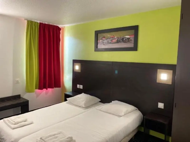Standard Twin room